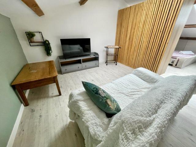 Les Vieux Platanes Apartment La Crau Ngoại thất bức ảnh